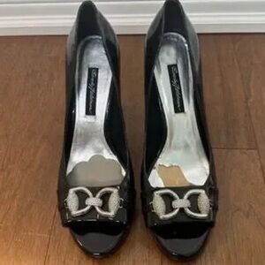 Elegant Black Women's Shoes